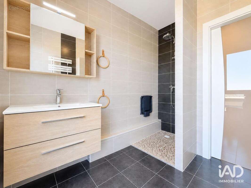 Appartement 80 m² à Metz  - photo 7