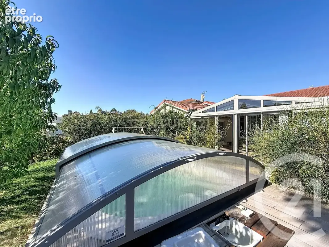Maison 7 pièces 165 m² à vendre à Saint-Alban-De-Roche (38080) - photo 10
