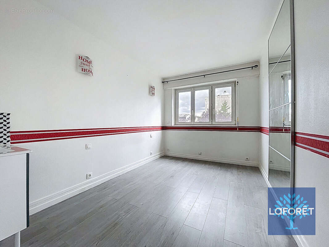 Appartement à CHILLY-MAZARIN