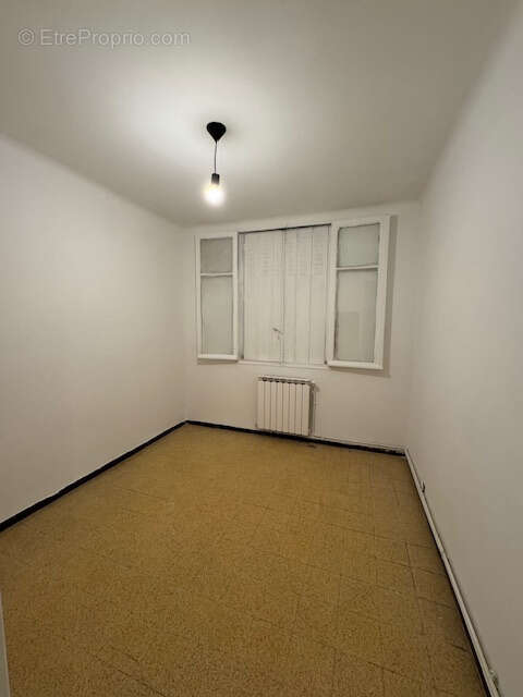 Appartement à MARSEILLE-3E