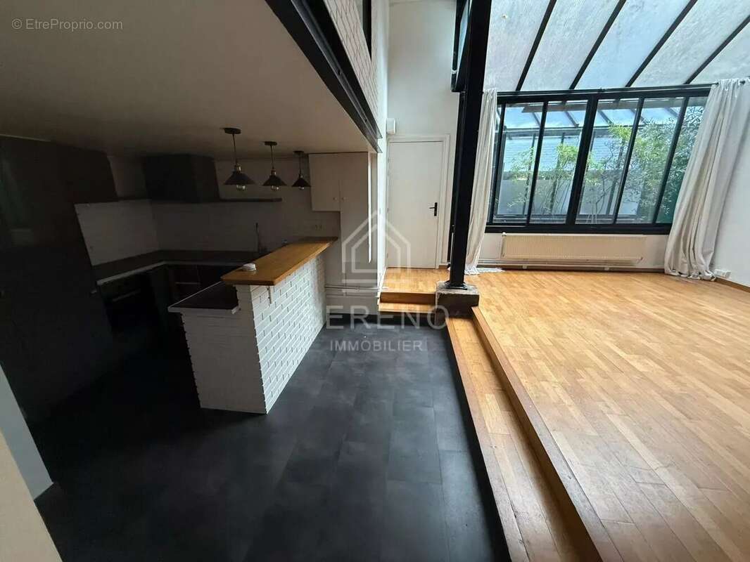 Appartement à PARIS-11E