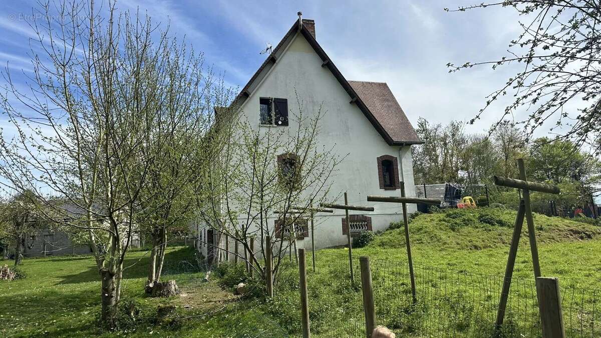 Maison à EPAIGNES
