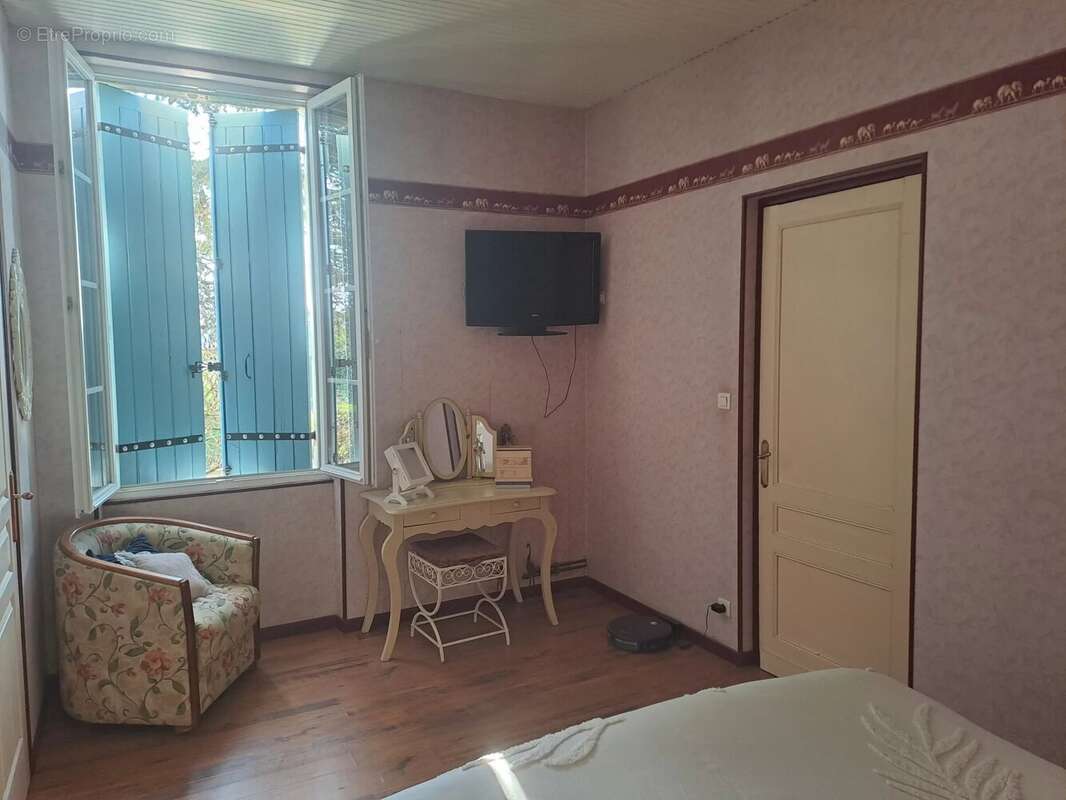 Maison à SAINTE-BAZEILLE