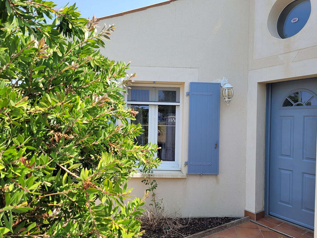 ROCHEFORT - Maison de  plain-pied  - 3 chambres - 2 garages - jardin - photo 3