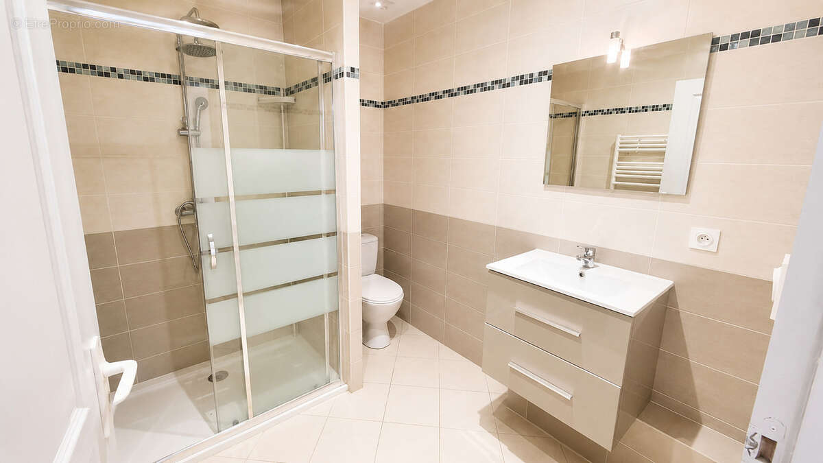 Maison rénovée avec toiture neuve, jardin piscinable et 4 chambres à 5 min de Lézignan-Corbières - photo 10