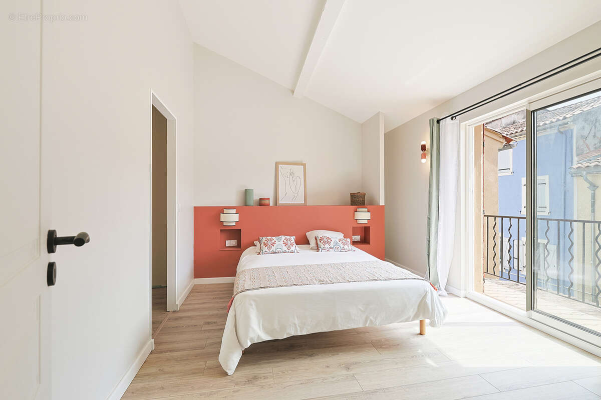 Maison à COLLOBRIERES