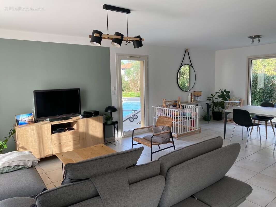 Maison à CORCELLES-EN-BEAUJOLAIS