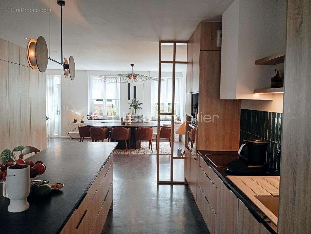Maison de caractère rénovée - 173 m² - Flize - photo 9