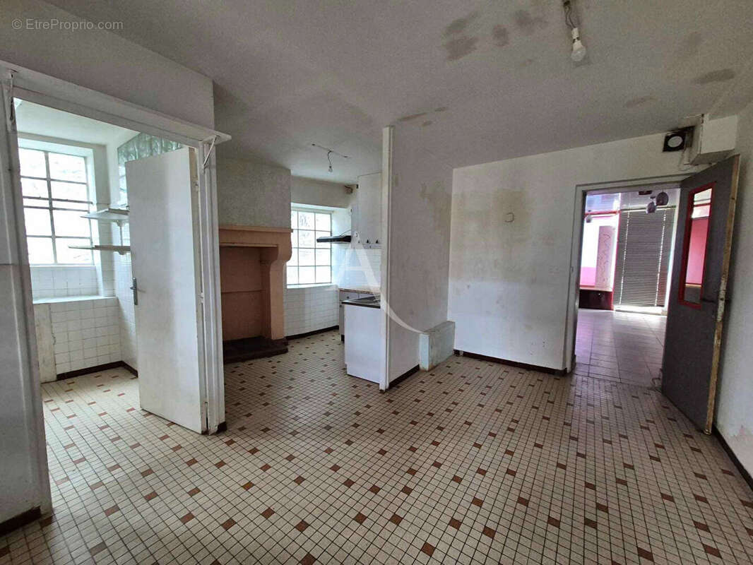 Maison à VILLENEUVE-DE-MARSAN