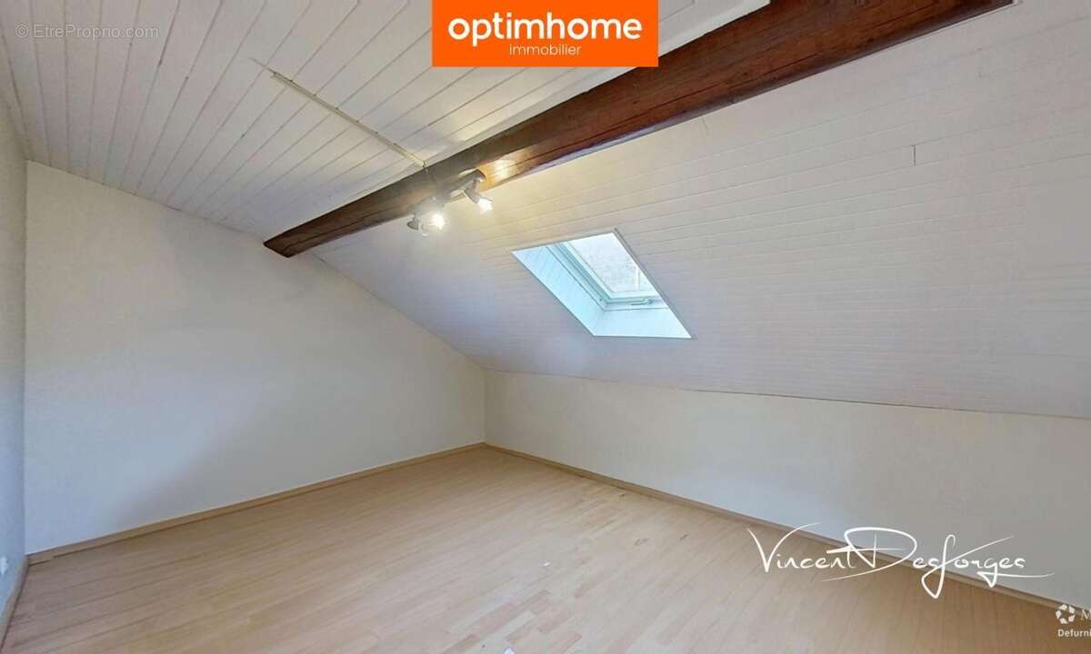 Appartement F4 – 3 chambres – 64,4 m² Carrez / 76 m² au sol – Dernier étage – Hayange – Proximité Luxembourg - photo 8