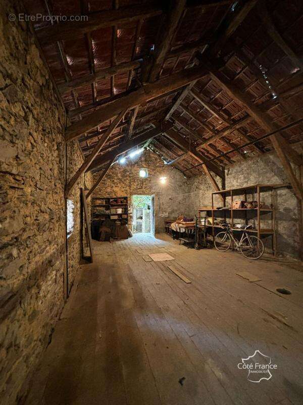 Maison à BAGNAC-SUR-CELE