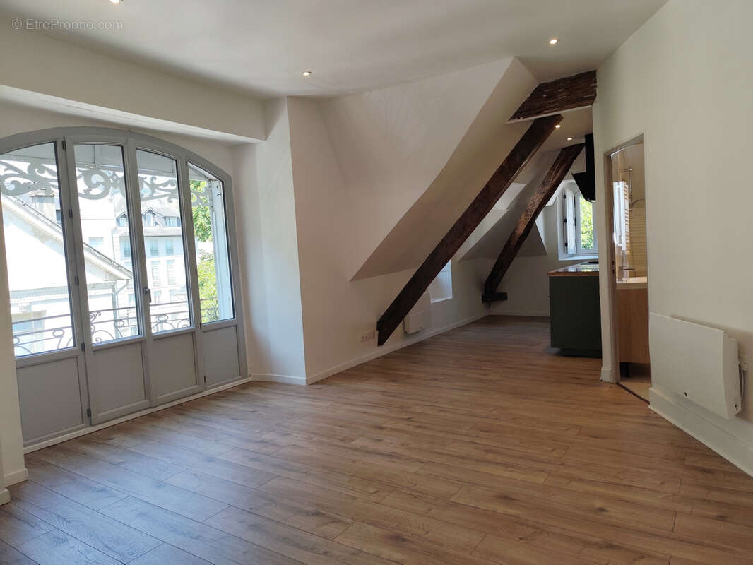 Appartement T2 42 m2  centre Bagnères de Luchon - photo 2