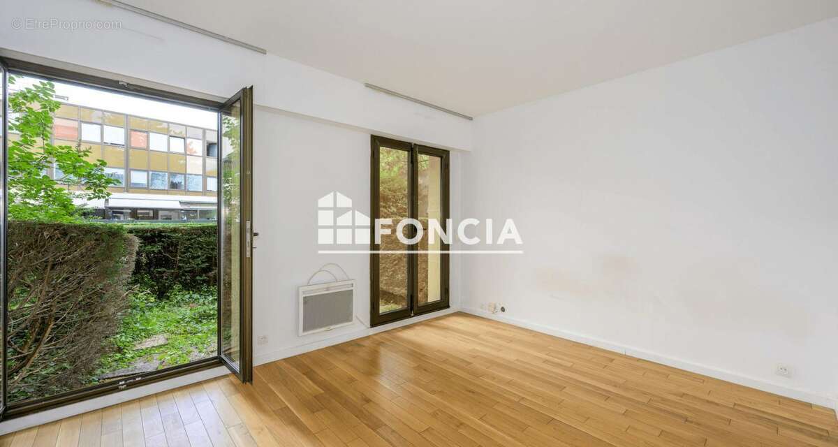 Appartement à BOURG-LA-REINE