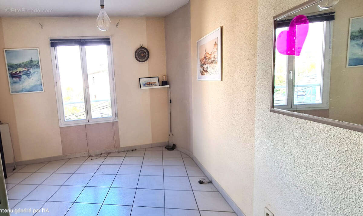 Appartement à SIX-FOURS-LES-PLAGES