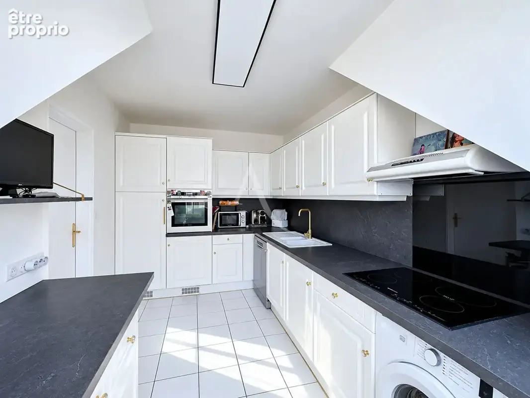 Coup de coeur - Appartement F4 à Meaux à 5 min à pied de la gare - dernier étage - 3 chambres - terrasse et garage fermé double - photo 9