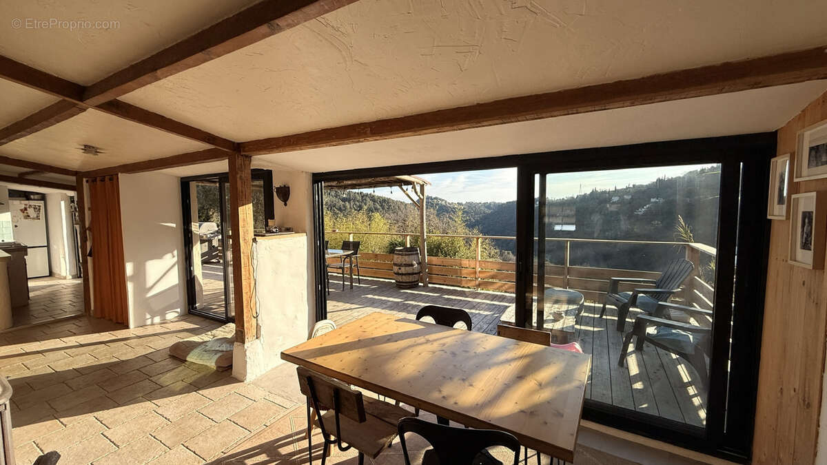 Maison à SAINT-JEANNET