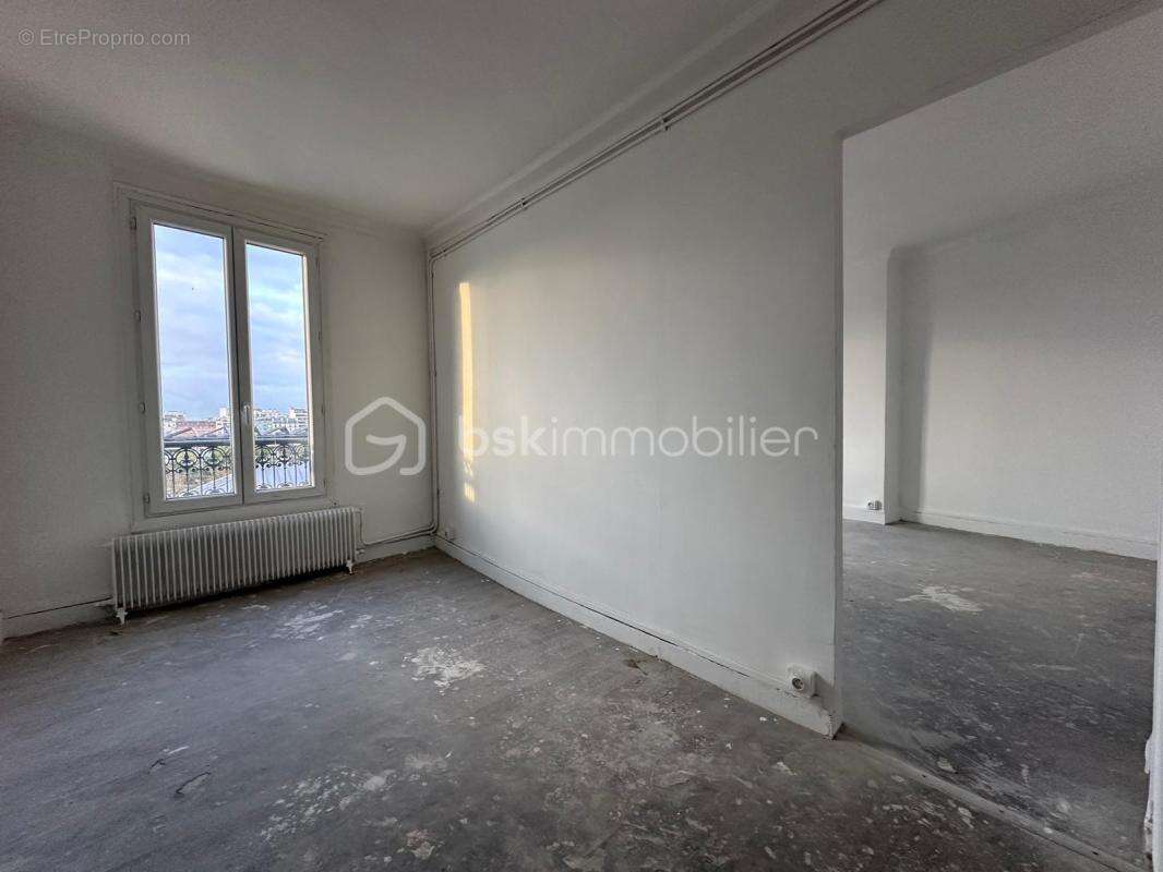 Appartement à PARIS-19E