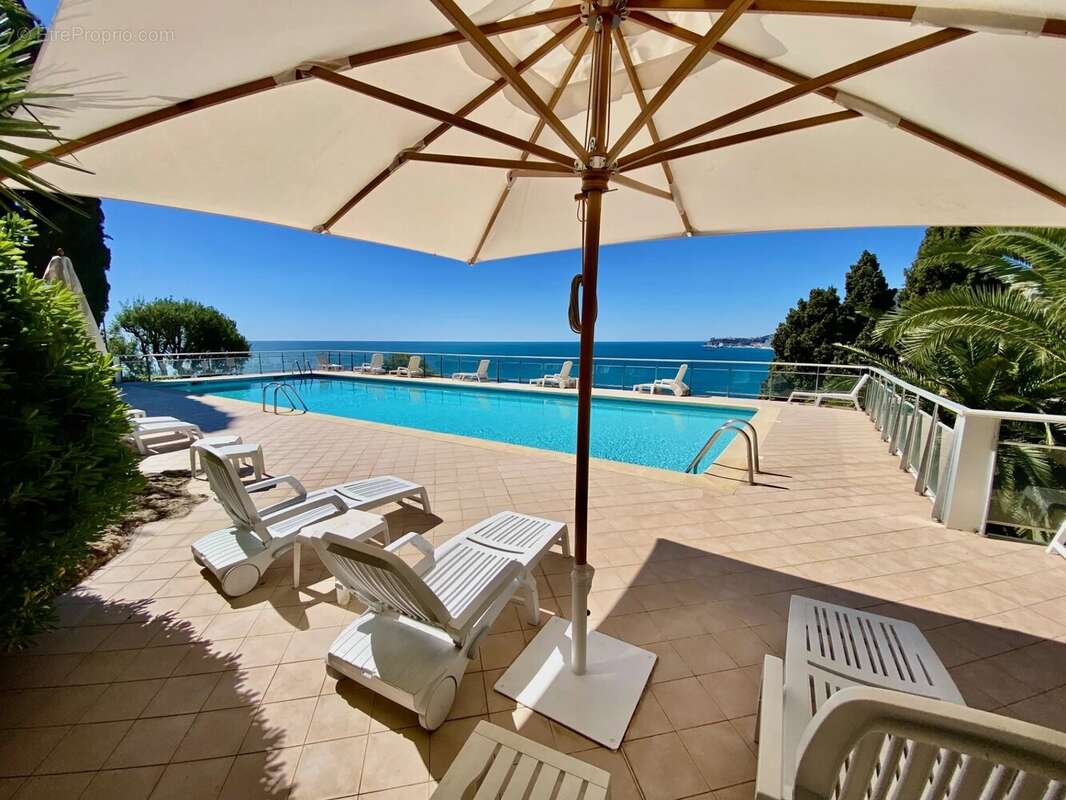 Appartement à ROQUEBRUNE-CAP-MARTIN