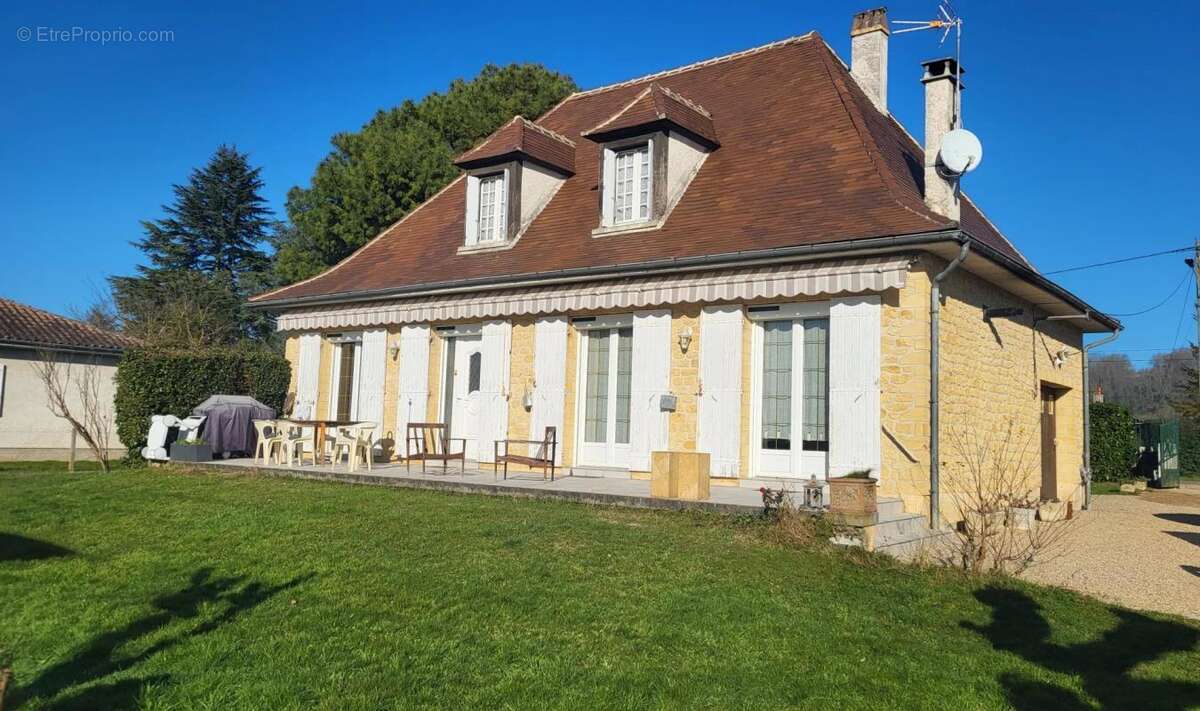 Maison à PORT-SAINTE-FOY-ET-PONCHAPT