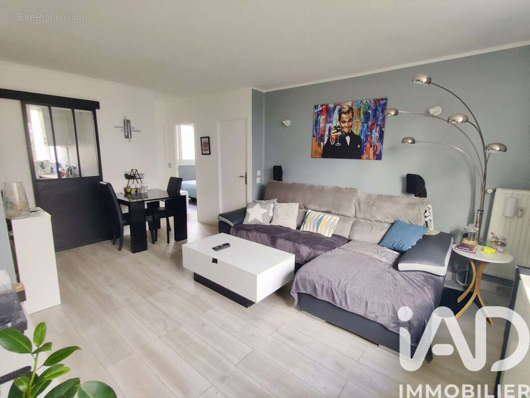 Photo 2 - Appartement à SAINT-GERMAIN-LES-ARPAJON