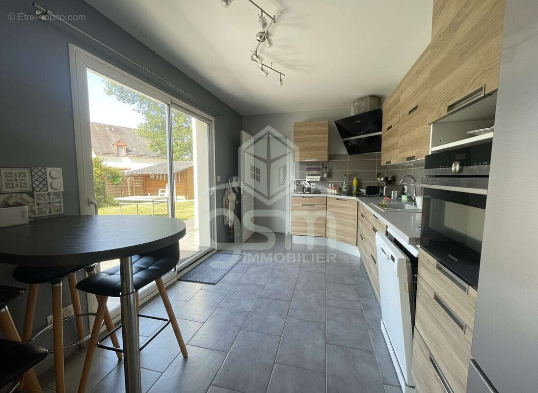 Maison 156 m² à Montbazon  - photo 7