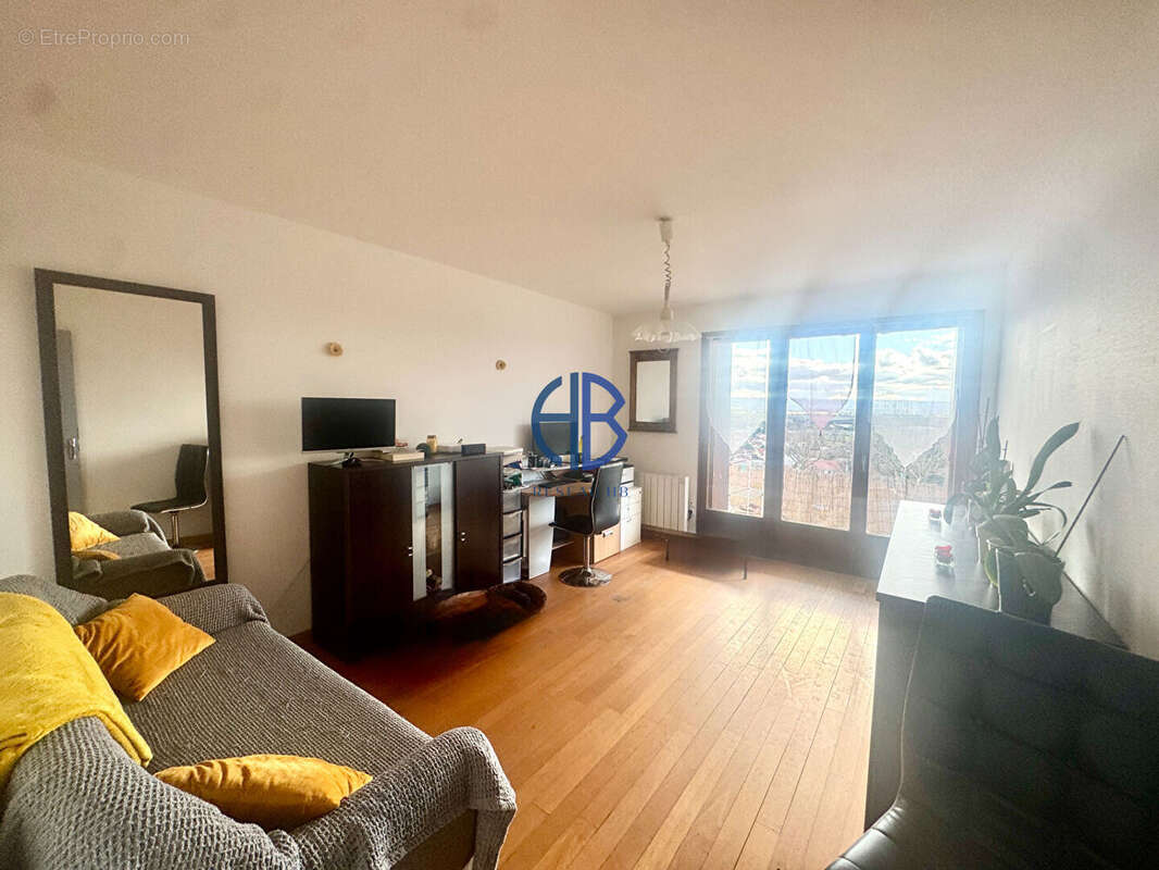 Appartement à LA COTE-SAINT-ANDRE
