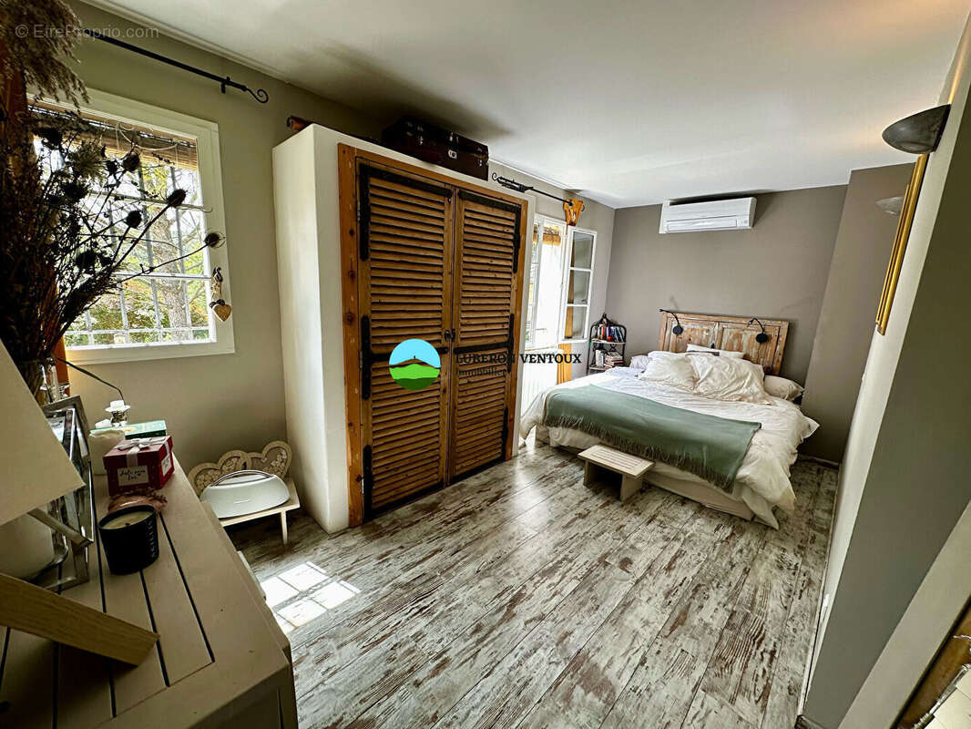 Maison à PERNES-LES-FONTAINES