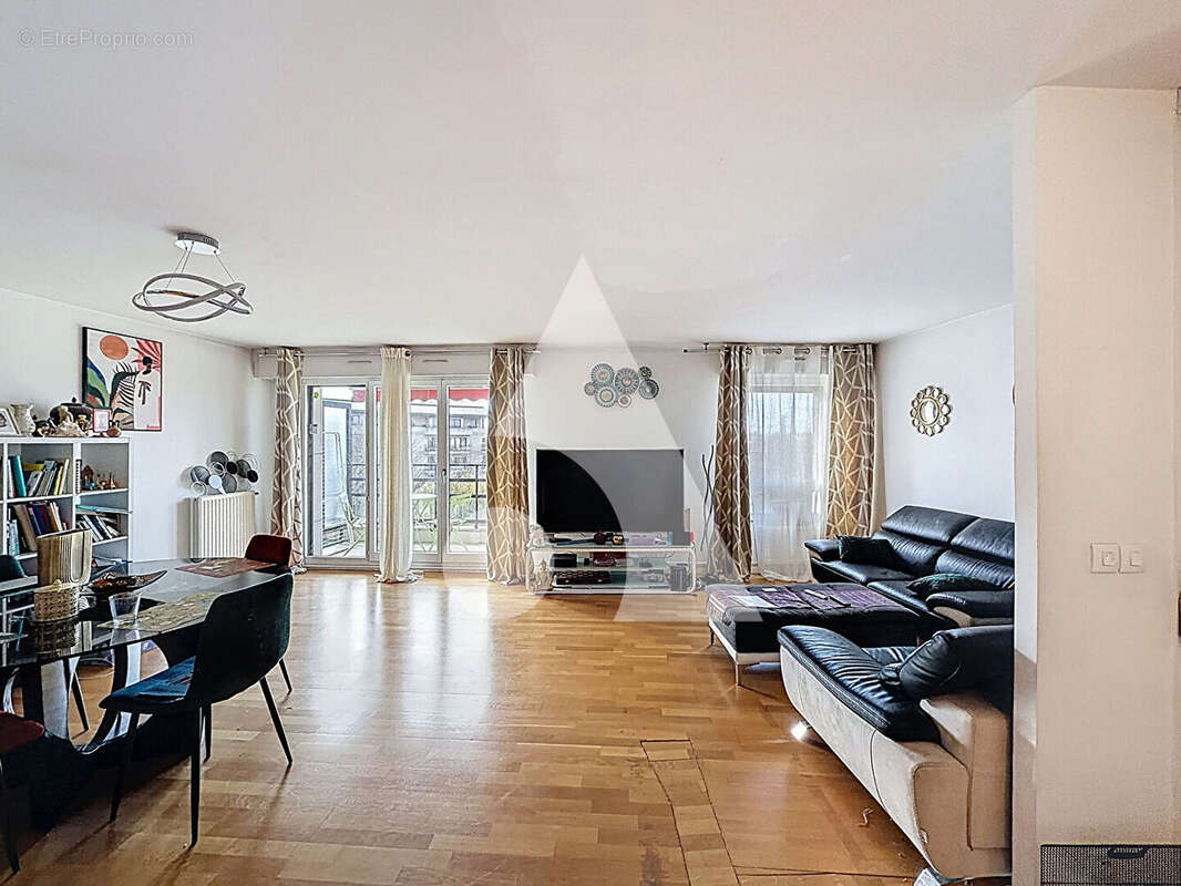 Appartement à RUEIL-MALMAISON