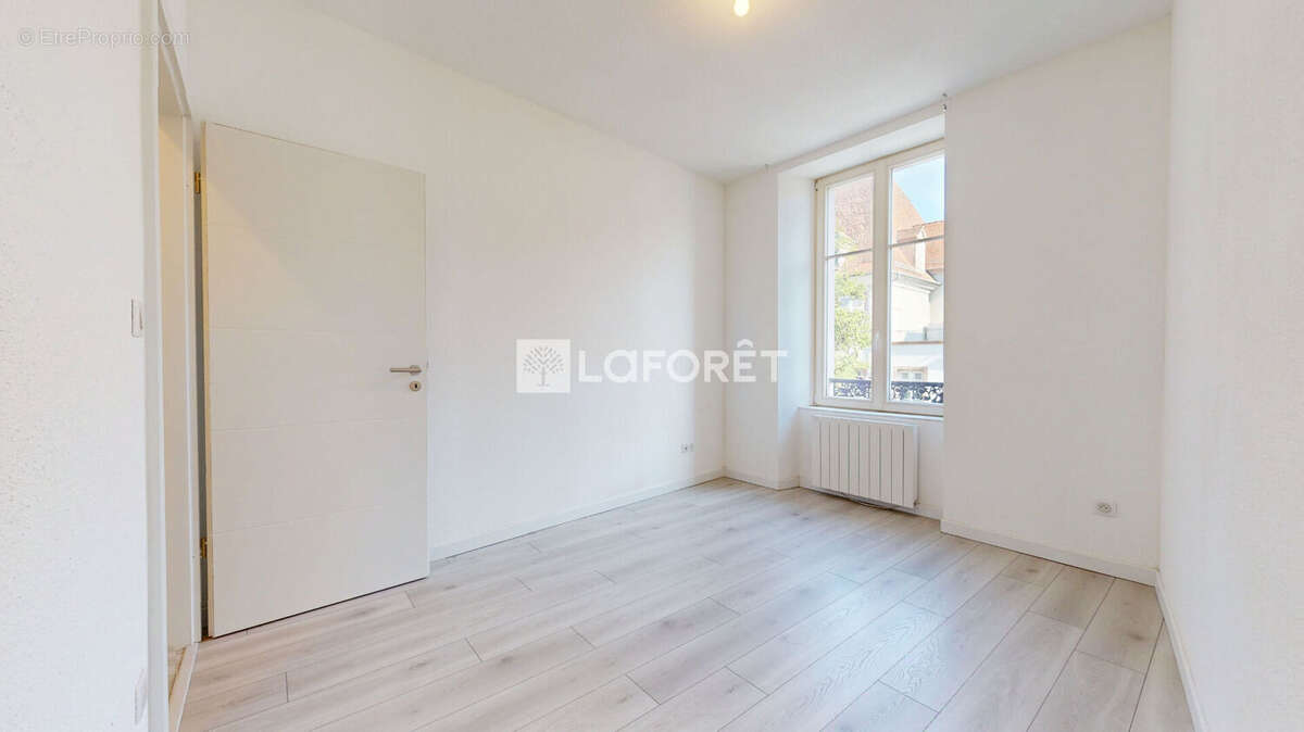 Immeuble Selestat 10 pièces 213.6 m2 - photo 14