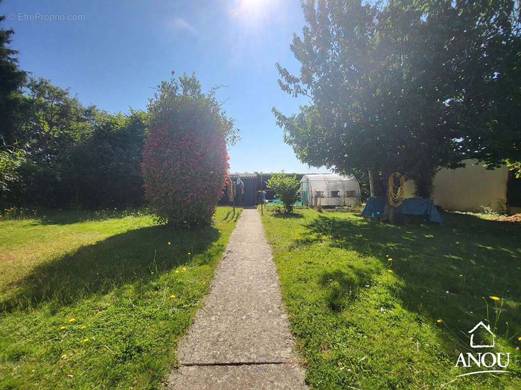 Maison à CHAPELLE-ROYALE