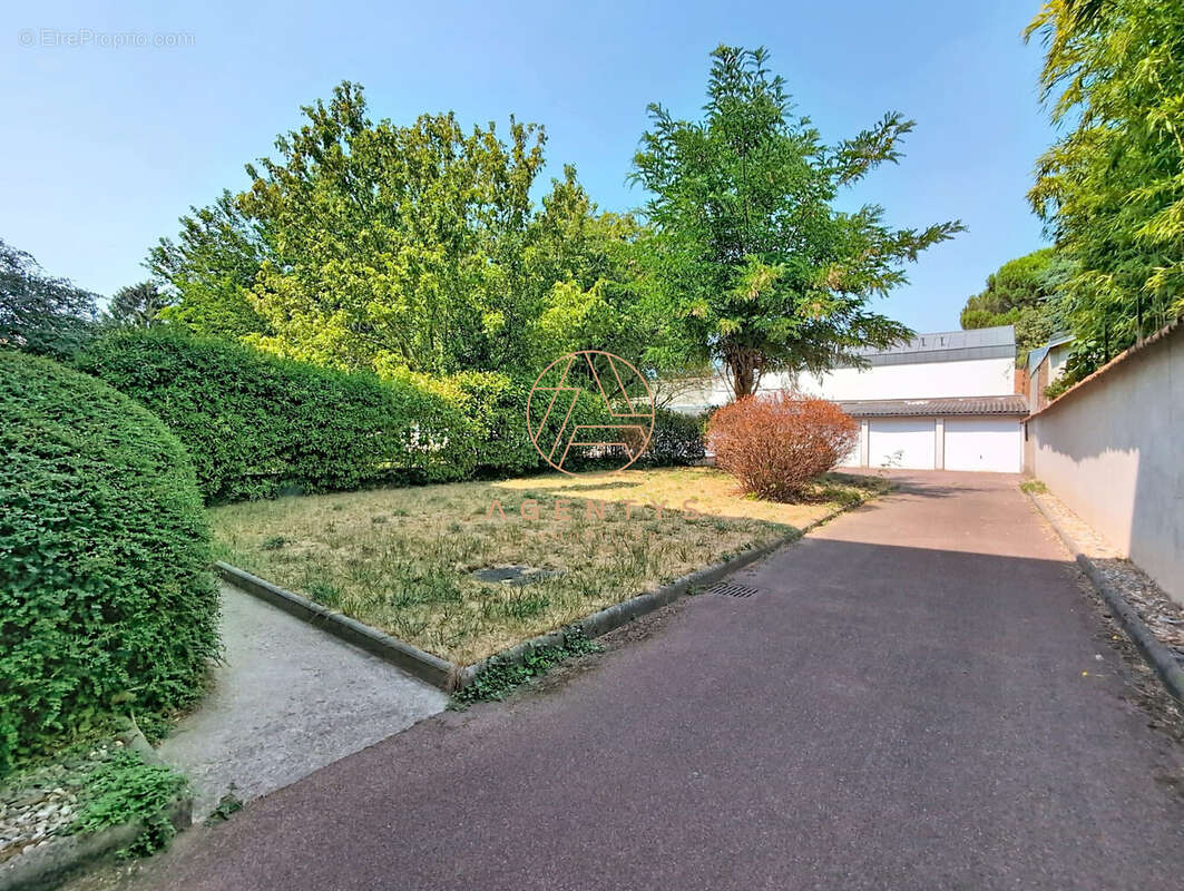 Appartement 89 m² à Saint-Maur-Des-Fosses  - photo 6