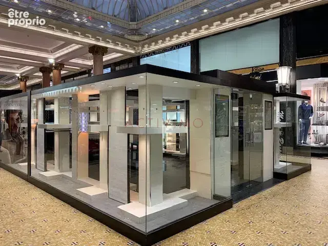 CHAMPS-ELYSEES LOCAL 50M2 + réserve 10m2 Galerie des Arcades du Lido - photo 3