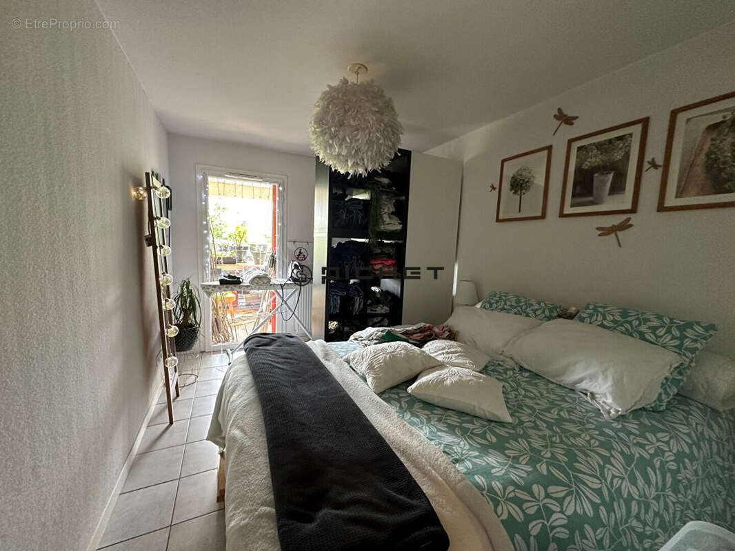 Appartement à VILLENAVE-D&#039;ORNON