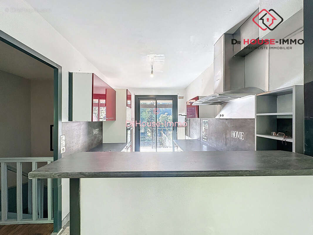 Maison à CHAMPCEVINEL