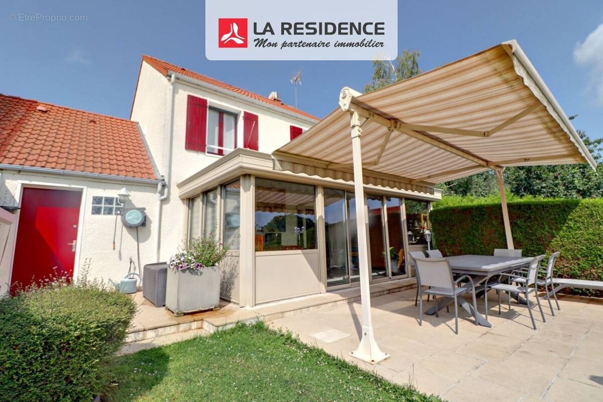 Maison à JOUY-LE-MOUTIER