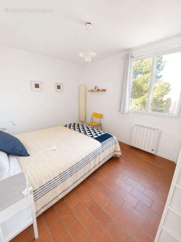 Appartement à SIX-FOURS-LES-PLAGES