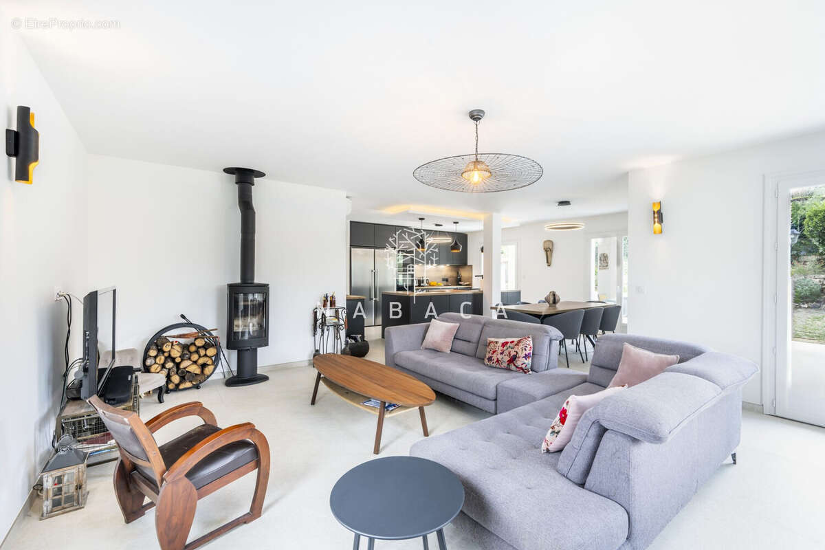 Maison à MOUANS-SARTOUX