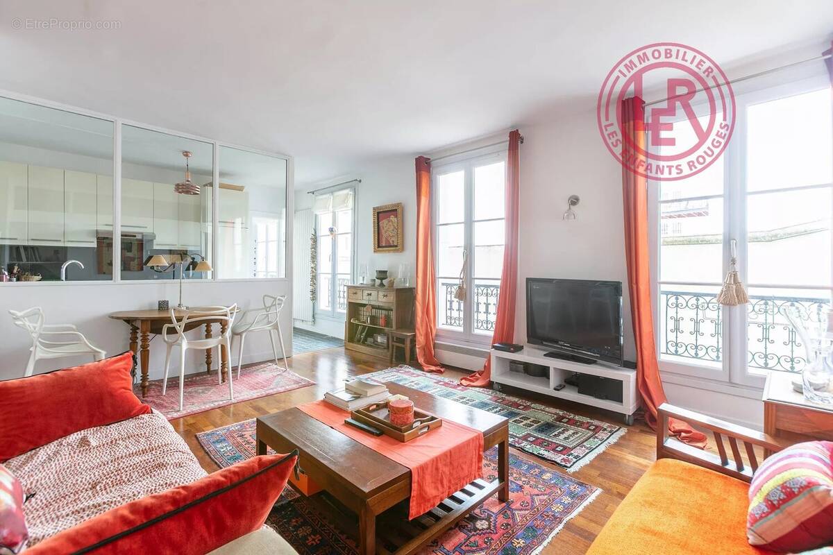 Appartement à PARIS-3E
