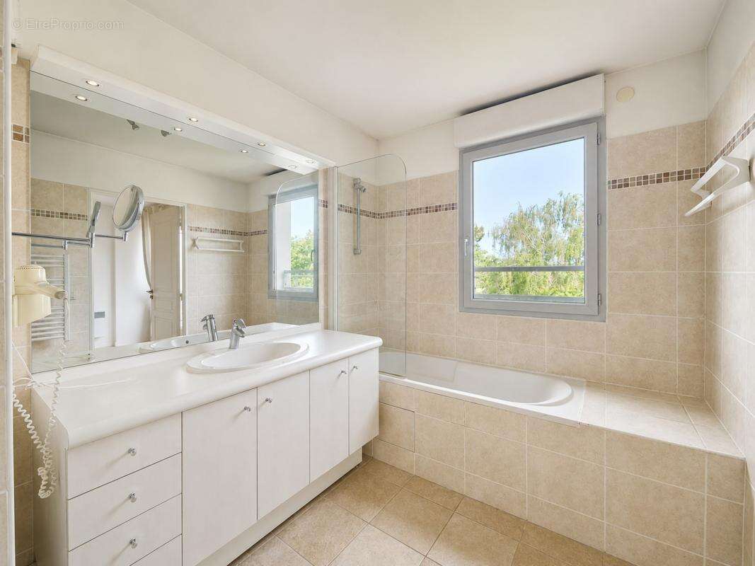 Appartement à LE CHESNAY