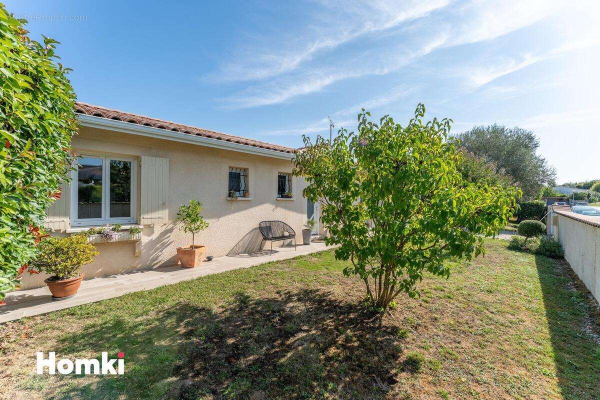 Maison à SAINT-QUENTIN-DE-BARON