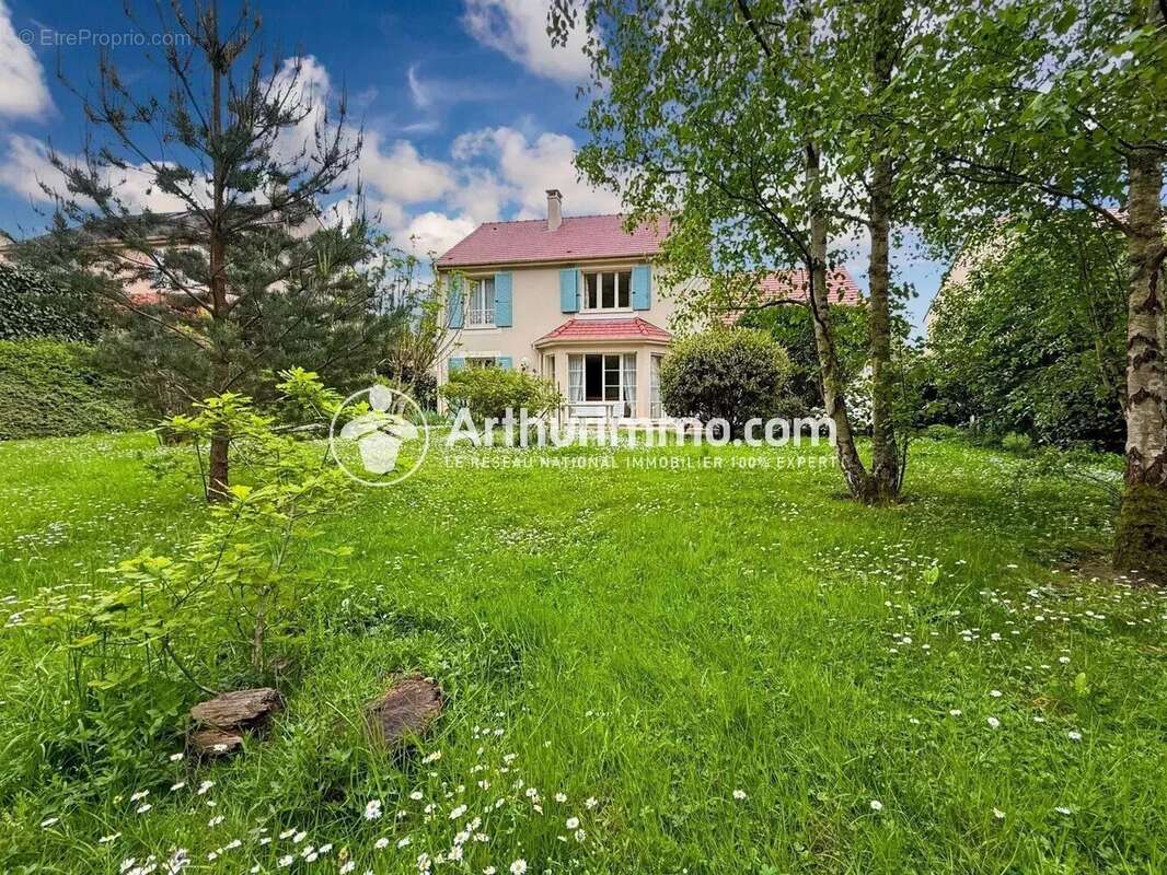 Maison à SAINT-GERMAIN-LES-CORBEIL