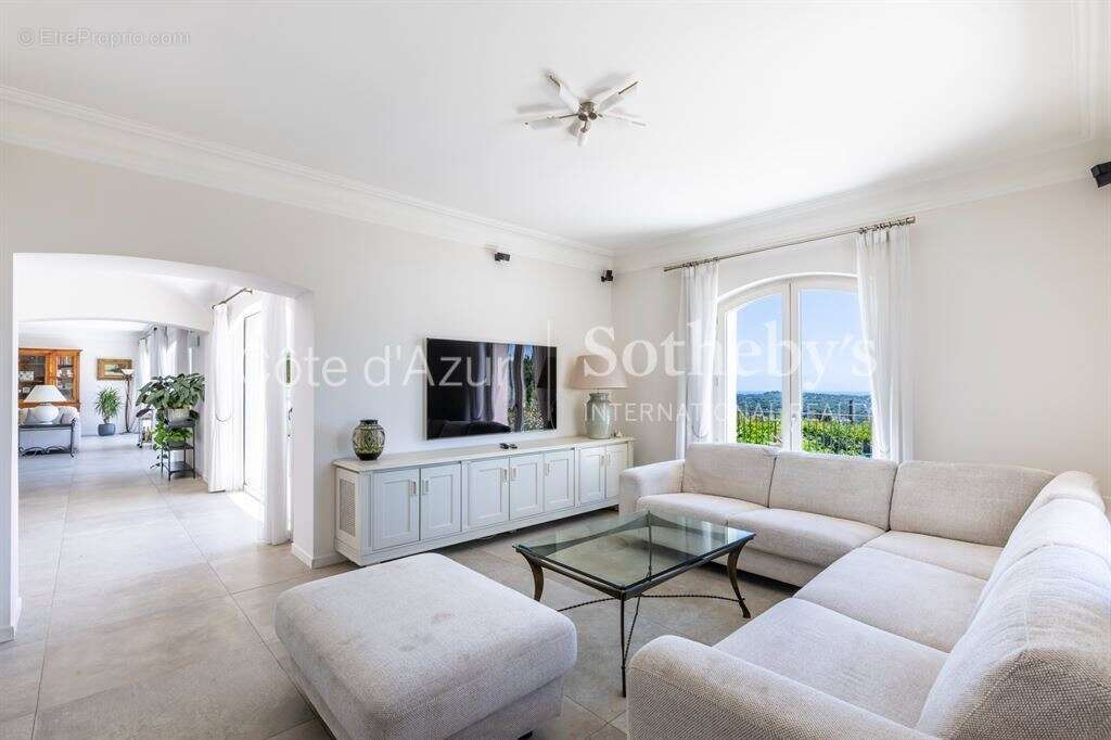 Châteauneuf de Grasse, propriété de caractère vue mer panoramique, maison d'amis - photo 15