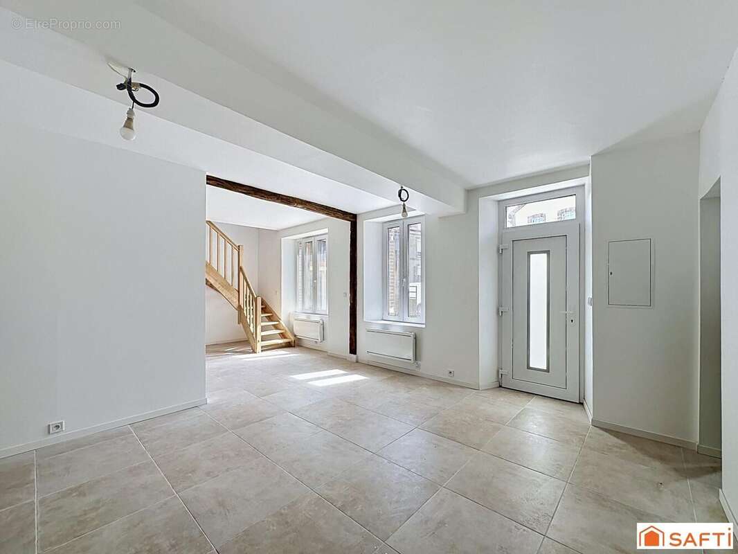 Maison 138 m² à Dixmont  - photo 3