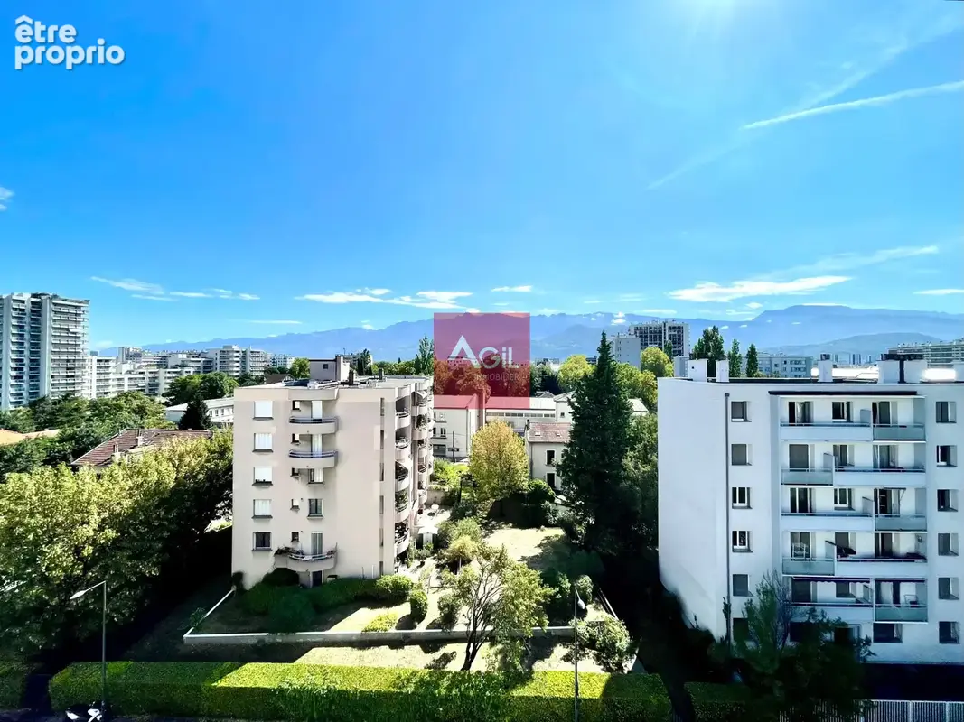 GRENOBLE - T3 au sixième étage avec vue dégagée sur Belledonne et le Vercors. - photo 4