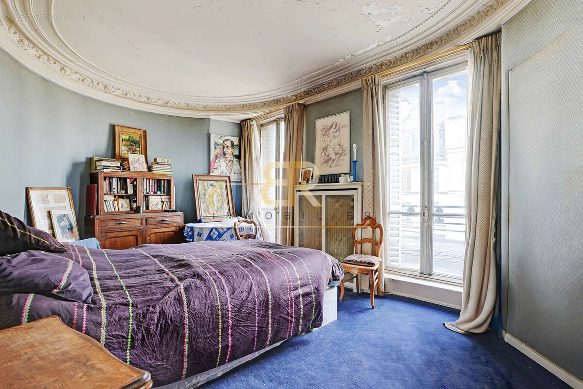 Appartement à PARIS-10E