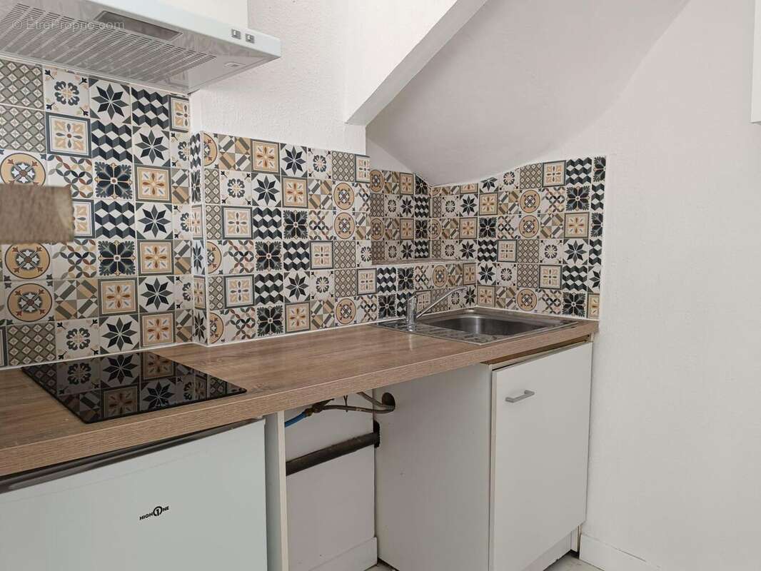 T2 - 1er étage - Appartement à NARBONNE