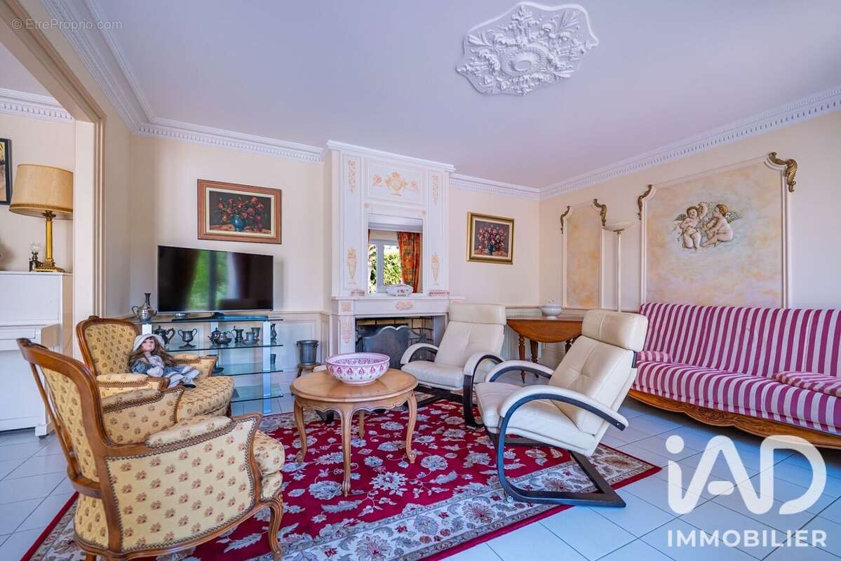 Maison 157 m² à Le Mans  - photo 4