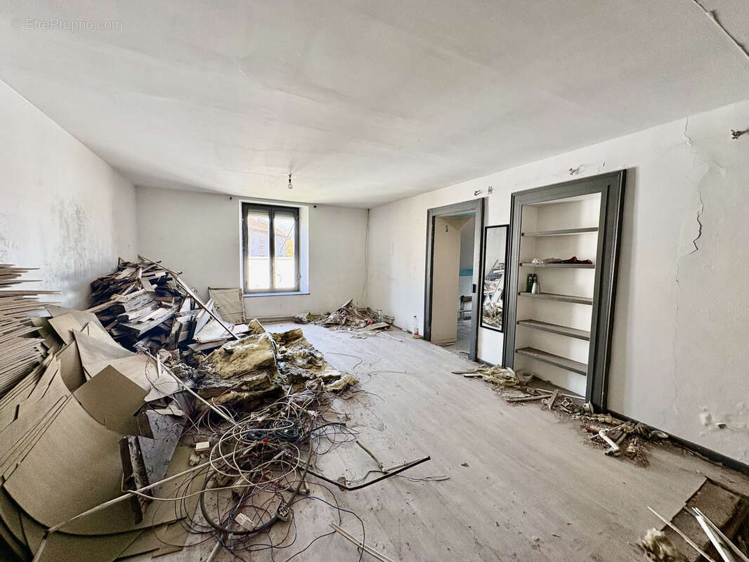 Appartement à CHAMPAGNEY