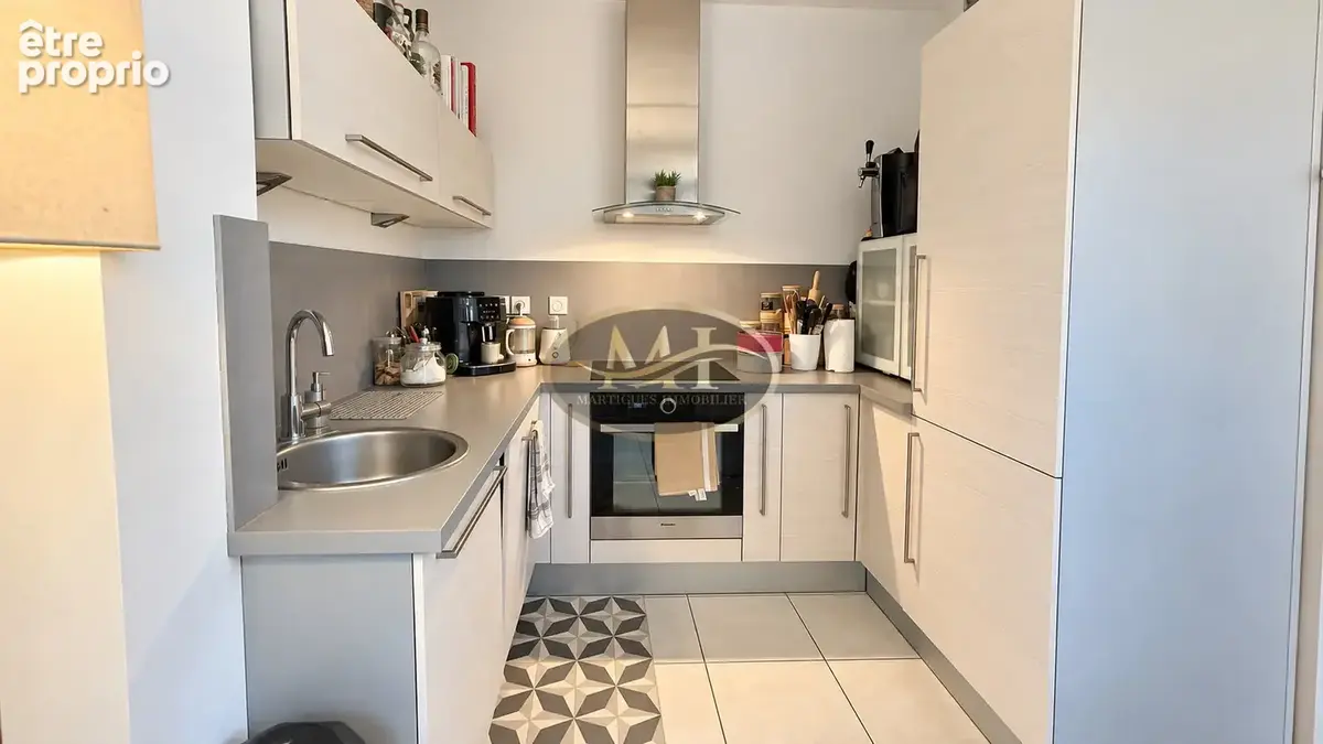 Appartement T3 avec terrasse et garage   Martigues Jonquières - photo 4