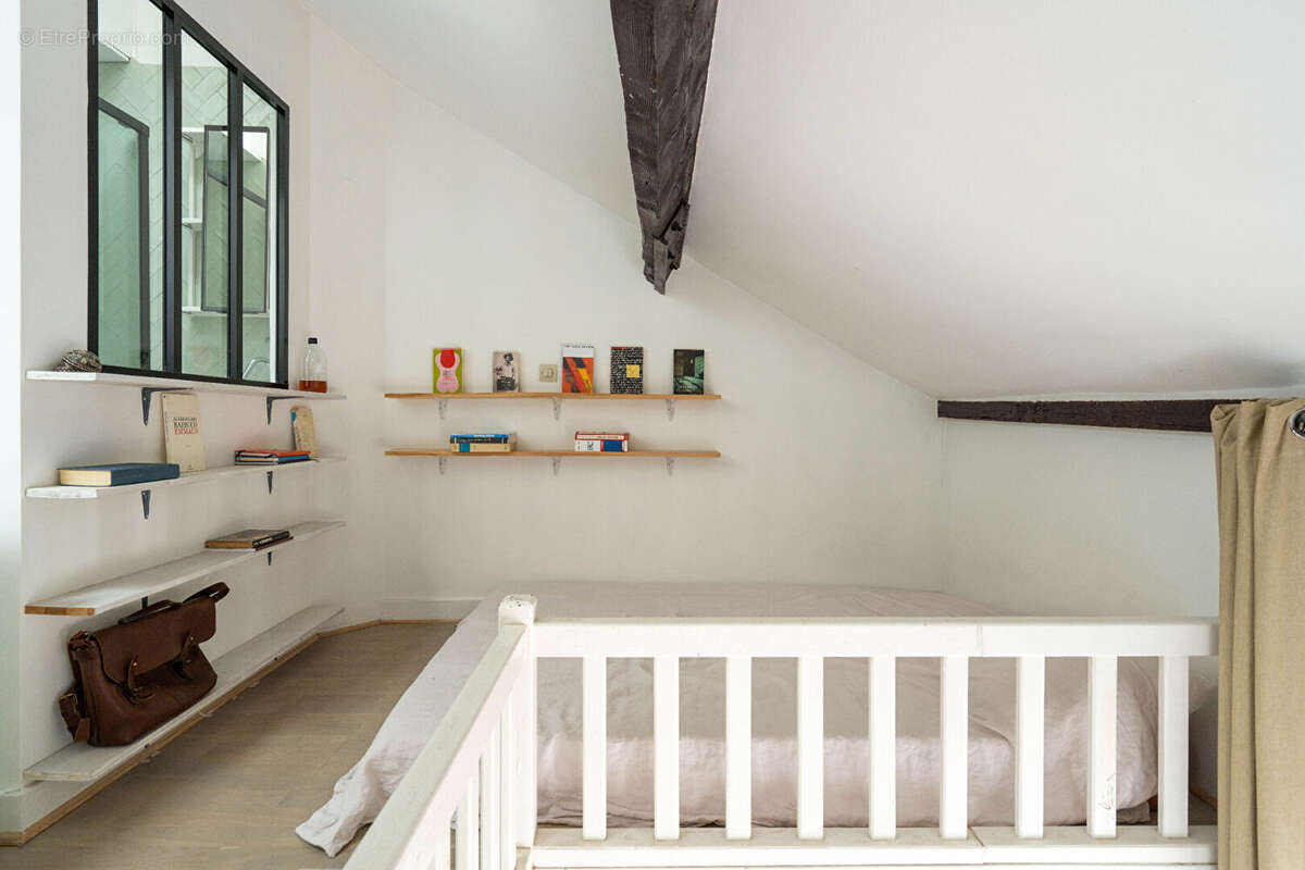 Appartement à PARIS-19E